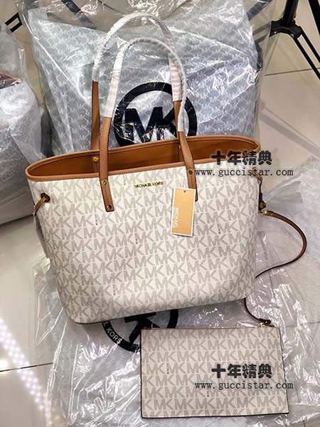MK购物袋 附手包 经典PVC字母印花 黑白棕